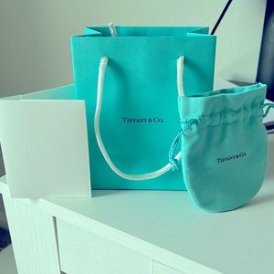 TIFFANY & Co.